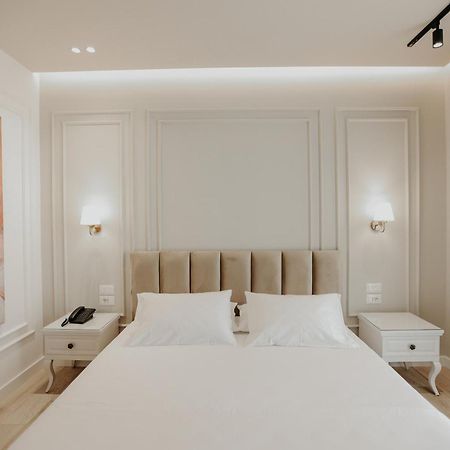 Seaside Hotel Влёра Экстерьер фото