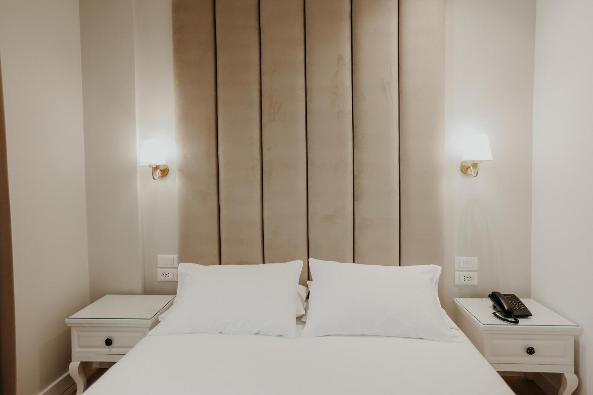 Seaside Hotel Влёра Экстерьер фото