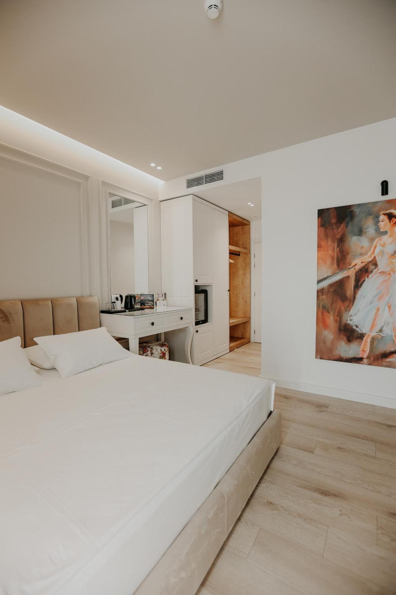 Seaside Hotel Влёра Экстерьер фото