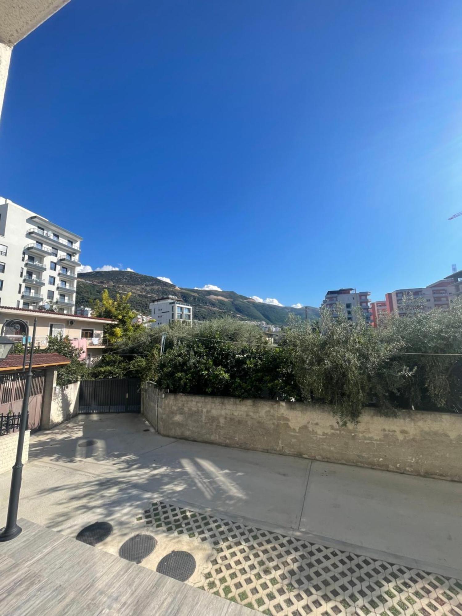 Seaside Hotel Влёра Экстерьер фото